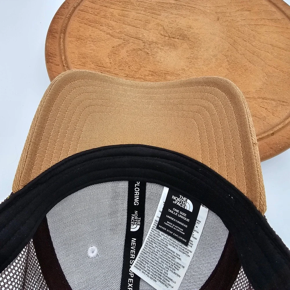 The North Face Mudder Trucker Hat Snapback Brown White Mesh NF0A5FXA One Size OS